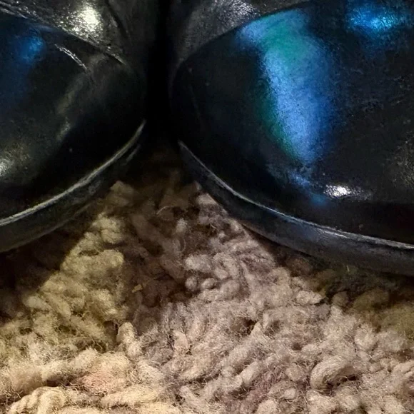 Prada Men's Black Shoes - Picture 6 of 8